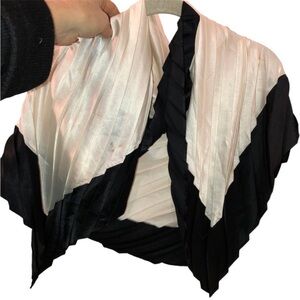 crysallis vintage tuxedo black white accordion pleat scarf 
very cool